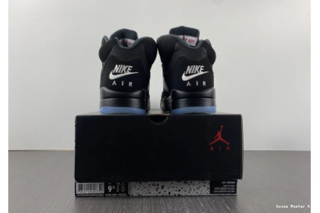 AIR JORDAN METALLIC BLACK (2016) 5 845035-003 0630